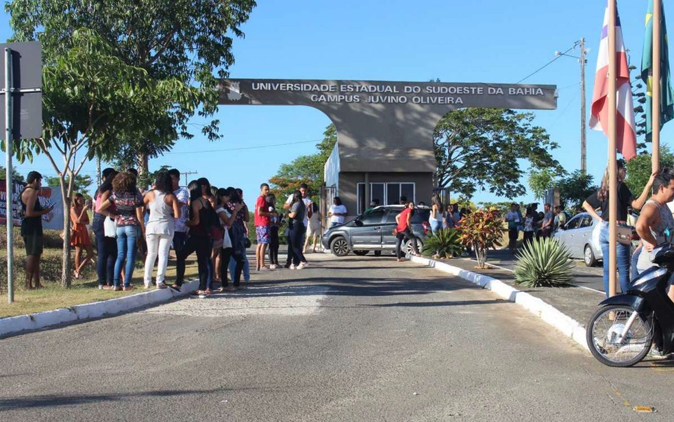 Coronavírus: Uesb anuncia suspensão de todas as atividades