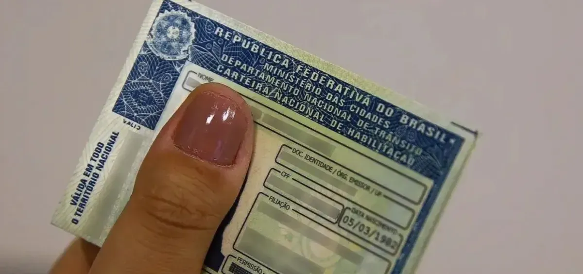 Contran prorroga validade de CNHs vencidas em 2026