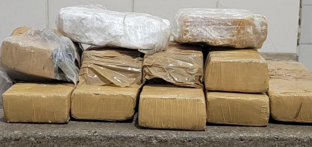 Região: Adolescente é apreendida transportando drogas