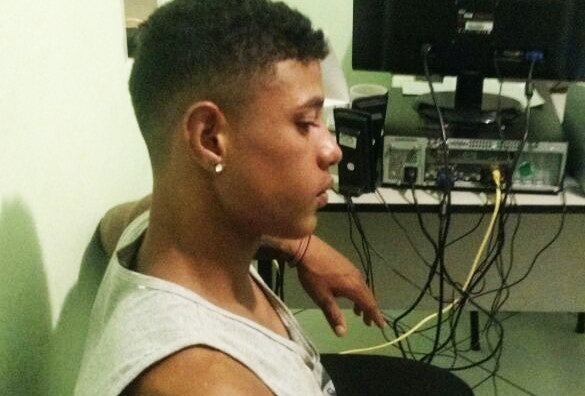 Palmas de Monte Alto: Jovem é preso no dia do aniversário após vandalismo e ameaça contra os pais