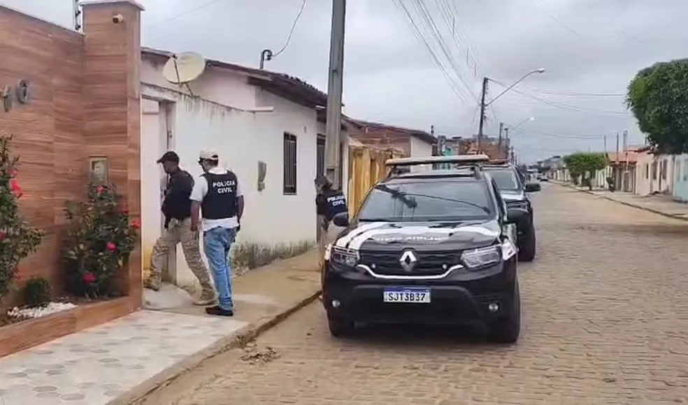Operação policial na Bahia culmina na apreensão de adolescente por crimes de abuso sexual e extorsão