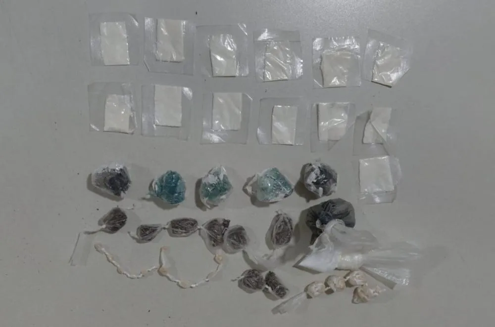 Drogas são apreendidas após suspeito fugir de abordagem em Bom Jesus da Lapa 