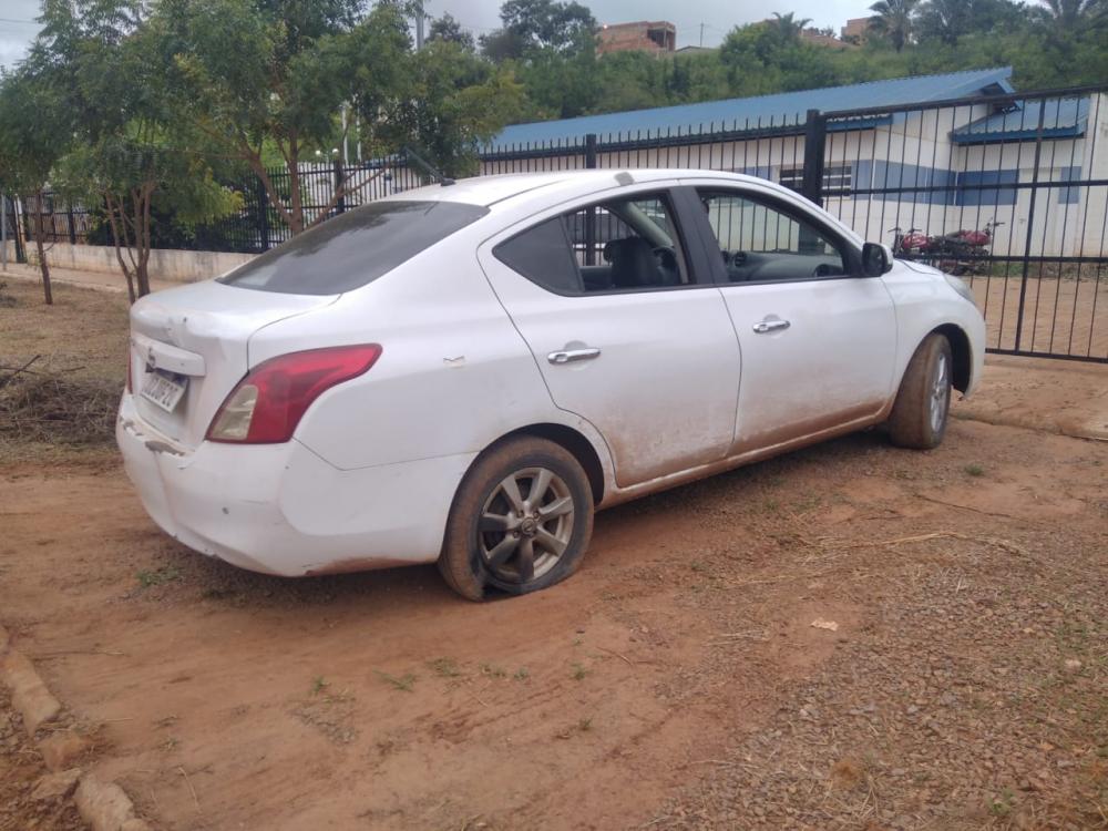 Homens armados assaltam empresário caetiteense e levam mais R$ 10 mil da vítima