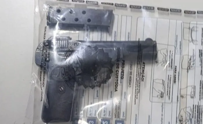 Pistola é apreendida pela Rondesp em Guanambi
