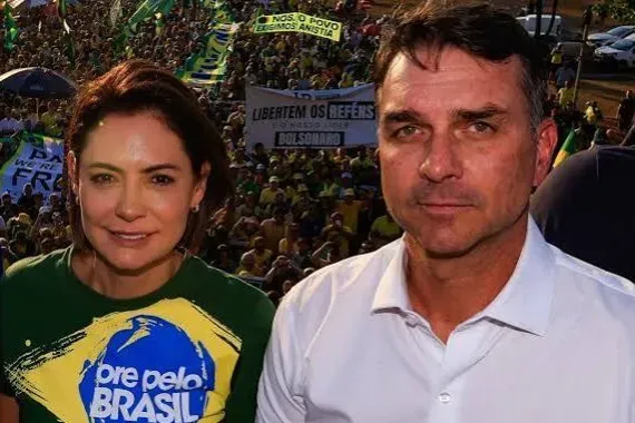 Michelle recusou ser vice de Flávio Bolsonaro, diz jornal