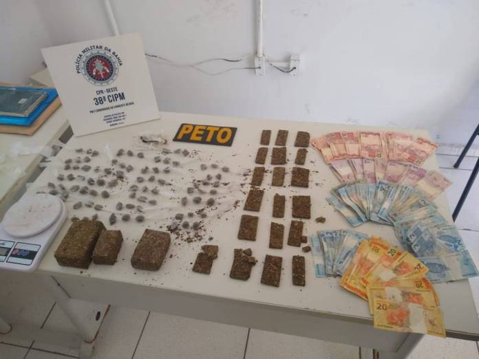 Dupla suspeita de atividade com o tráfico de drogas é presa em Bom Jesus da Lapa