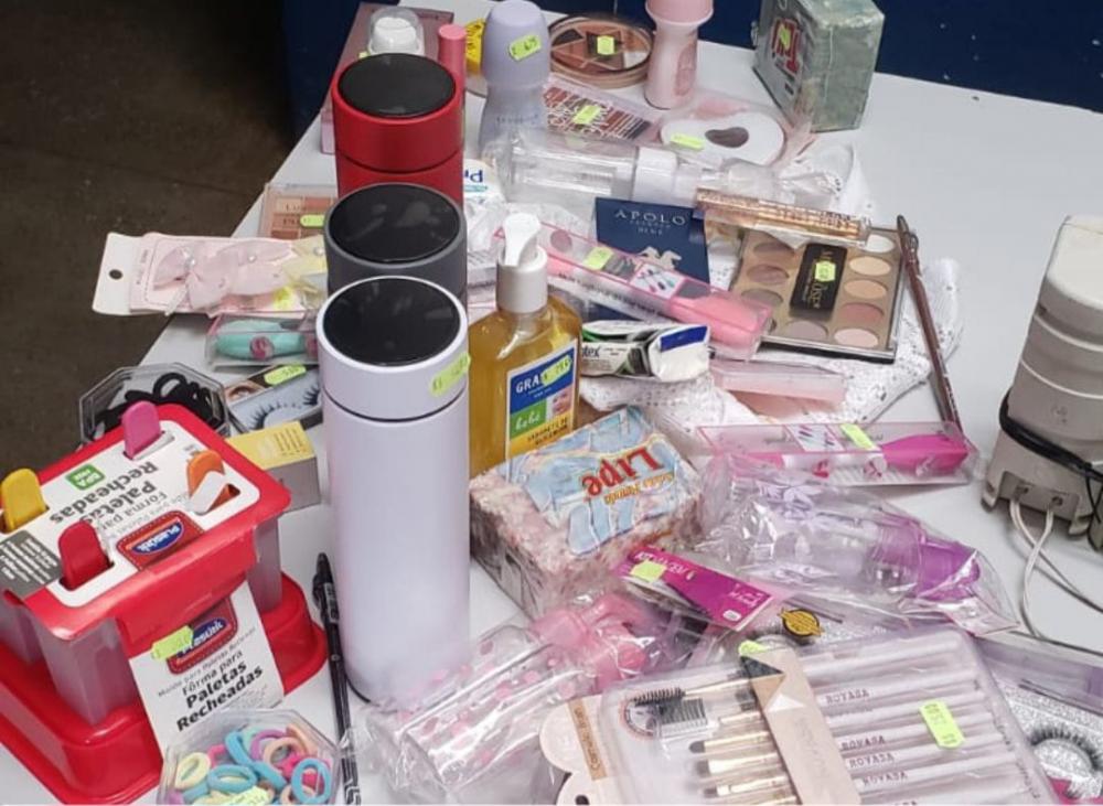 Livramento: Mulher acompanhada de adolescentes é presa por furto 