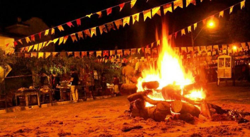 Covid-19: MP-BA recomenda que municípios proíbam fogueiras e queima de fogos de artifício