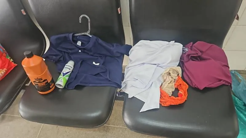 Homem é detido com roupas furtadas de loja no centro de Guanambi