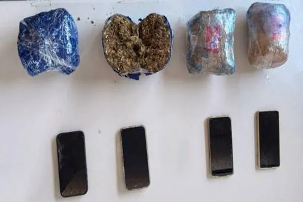 Dois homens são presos após retirarem encomenda com droga em agência dos Correios de Guanambi