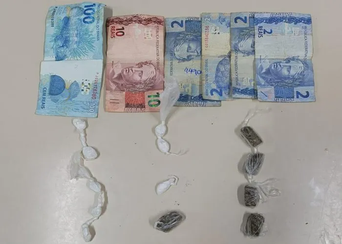 Suspeito de tráfico é preso com drogas após tentar fugir da polícia em Guanambi