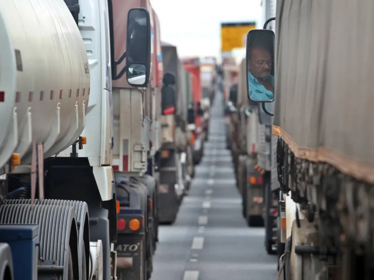 Líder não descarta greve de caminhoneiros mesmo após decisão da Petrobras