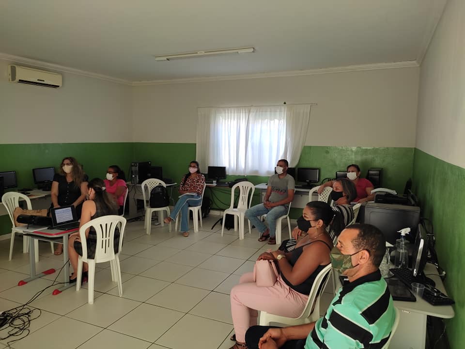 Matina discute protocolo de biossegurança para volta às aulas