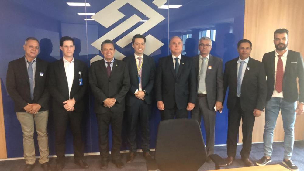 Charles se reúne com lideranças de Rio do Antônio em encontro com diretores do Banco do Brasil