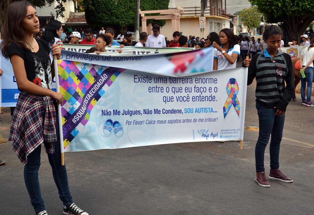 Caetité: Associação Anjo Azul realizou a 3ª Caminhada para Conscientização do Autismo