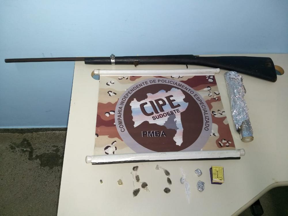 Carinhanha: Cipe Sudoeste detém indivíduos acusados de tráfico de drogas 