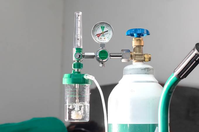 Riacho de Santana e mais 12 municípios baianos receberam cilindros de oxigênio do governo estadual