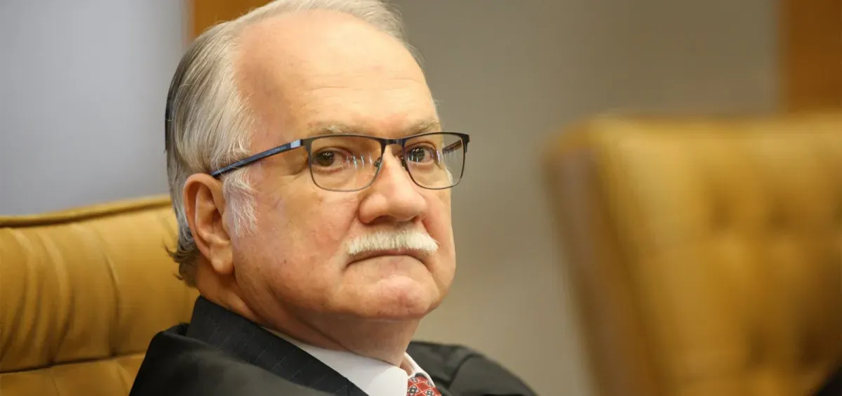 Ex-ministros do STF pedem ação urgente de Edson Fachin diante da crise no Supremo