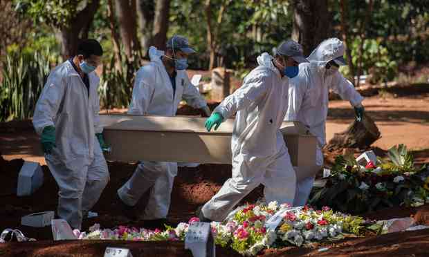 Brasil registra 393 mortes por coronavírus em 24h; total chega a 120.896