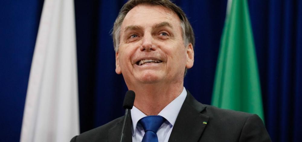 Bolsonaro diz que ficar na prisão é 'direito' de Lula: 'Quer ficar, fica'