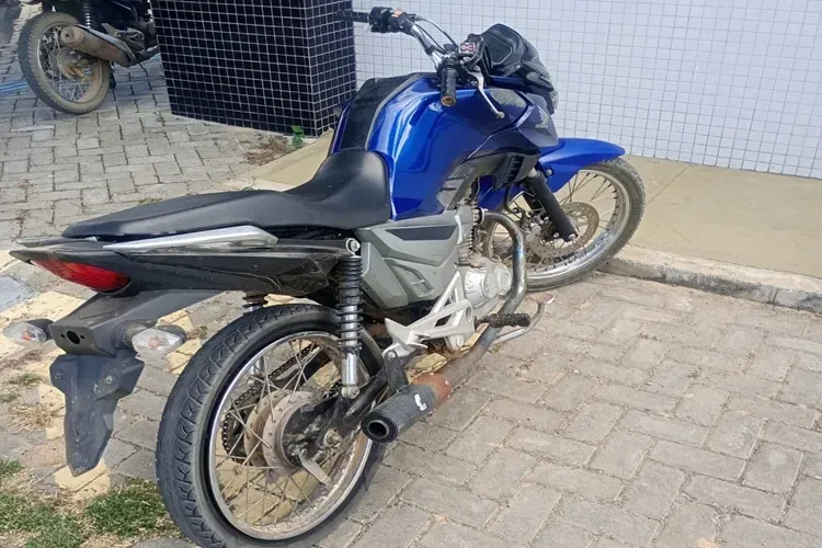 Homem é preso após furtar moto de dentro de delegacia em Sitio do Mato