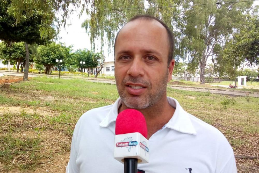 Professores da rede estadual paralisam atividades da jornada pedagógica nesta terça em protesto contra a PEC da previdência