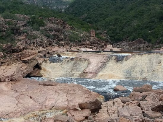 Corpo de homem que havia desaparecido em cachoeira na Chapada Diamantina é encontrado