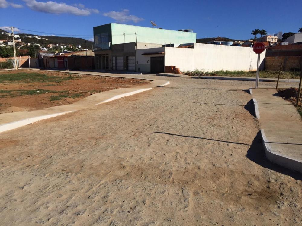 Prefeitura de Caetité conclui pavimentação no Loteamento Santa Mônica