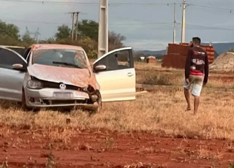 Homem morre após capotar carro em Livramento de Nossa Senhora