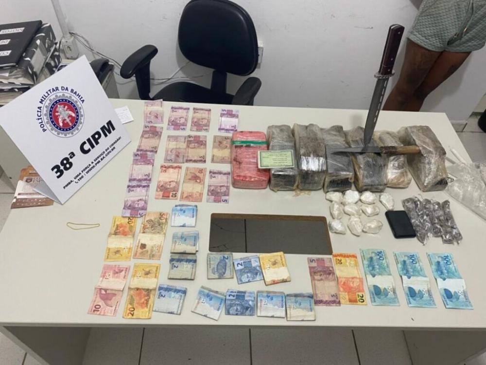 Mulher é presa e quase 7 kg de drogas são apreendidos em Bom Jesus da Lapa