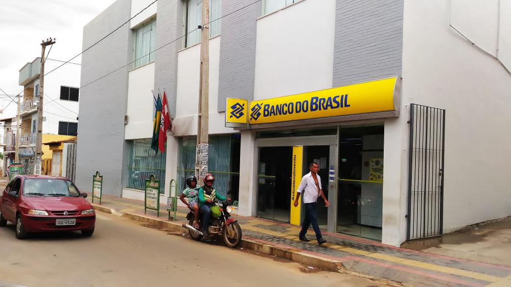 Agências bancárias reabrem até quinta-feira para atendimento ao público