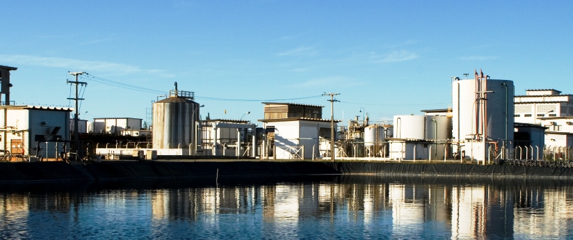 Superintendente da INB é acusado de usar carros da estatal para transporte de material de construção para erguer a própria casa