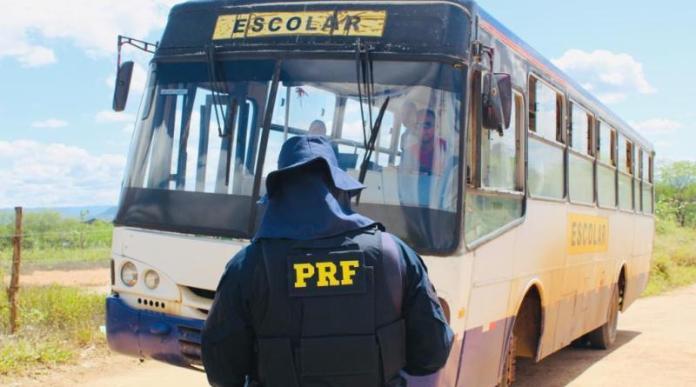 Operação do MPF e da PRF flagra irregularidades que põem em risco a vida de alunos em Guanambi
