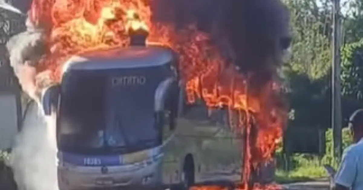 Ônibus registra princípio de incêndio na BA-262 e passageiros são retirados