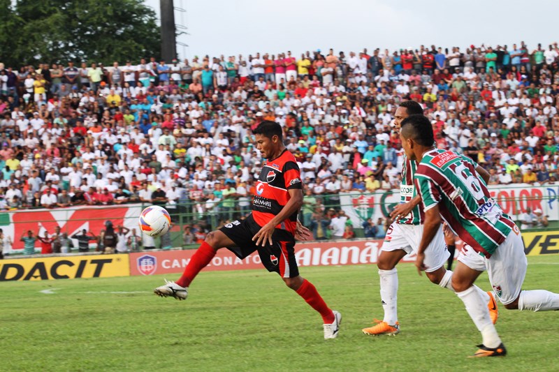 Flamengo de Guanambi não paga fornecedor e culpa suposto débito da FBF com o clube