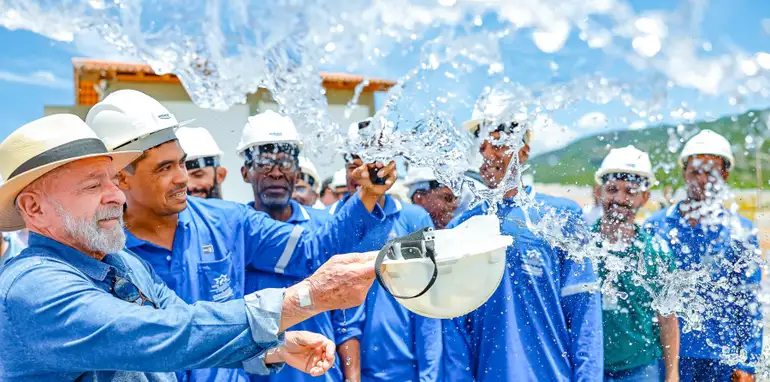 Em Paramirim, Lula reafirma que 2025 será "ano da colheita" e defende boicote a alimentos caros