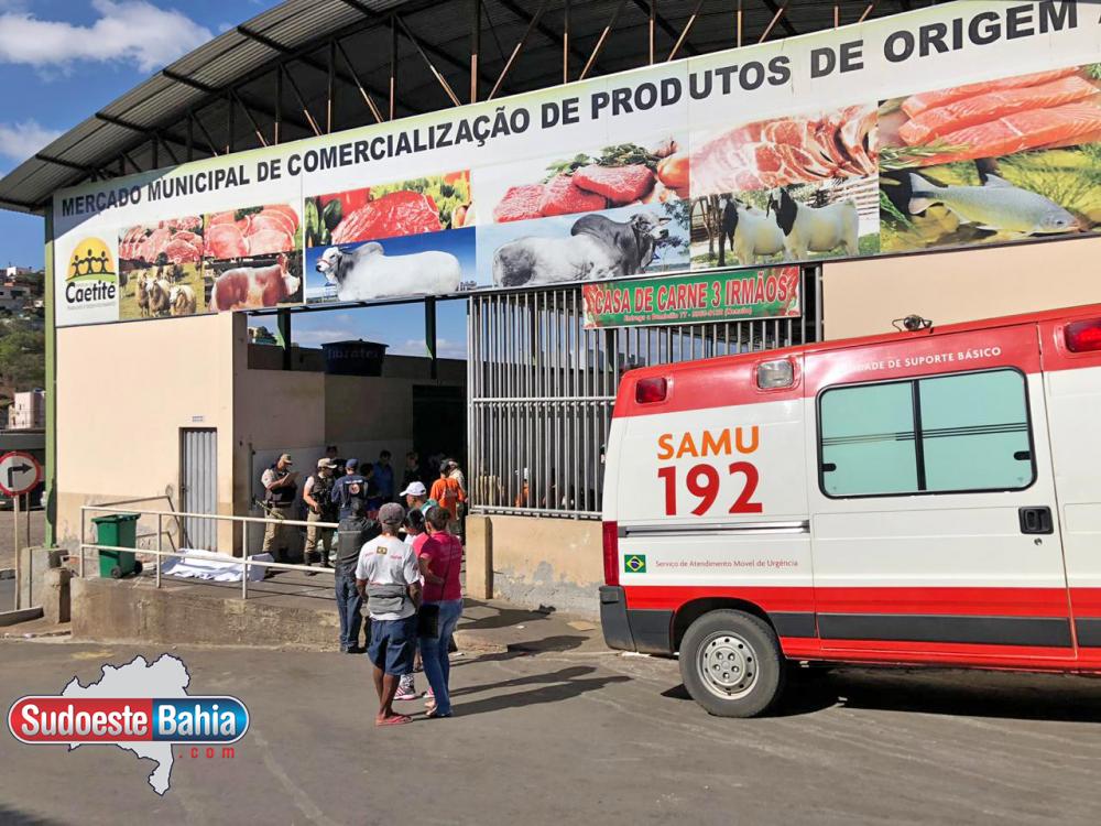 Homem morre após sofrer mal súbito no mercado municipal de Caetité