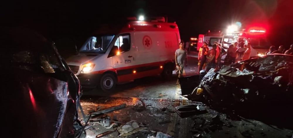 Batida deixa quatro mortos e três feridos na BR-101, no sul da Bahia