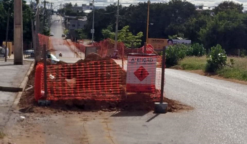 Guanambi: Morador do Morada Nova reclama de buraco aberto há 2 meses pela Embasa
