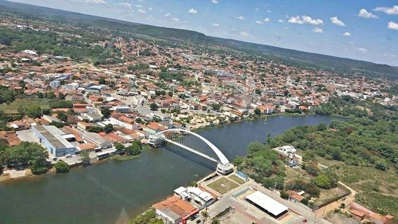 MPF aciona prefeito de Correntina e ex-prefeito de Santa Maria da Vitória por desvios de 1,4mi da Educação