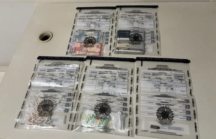PM apreende 95 porções de droga durante ação no centro de Bom Jesus da Lapa