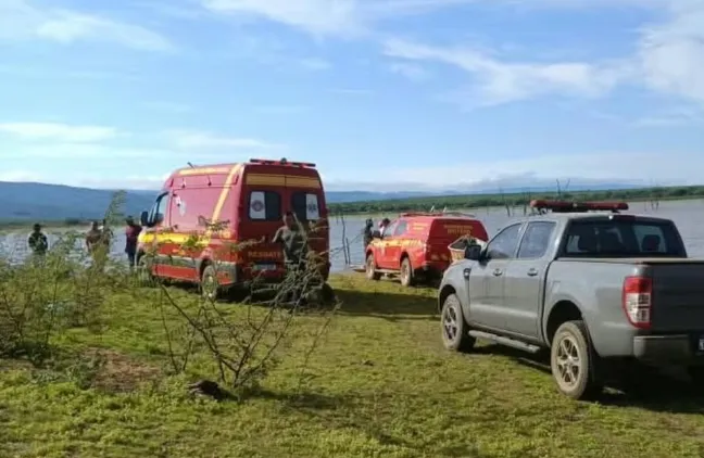 Corpo de adolescente de Guanambi é encontrado após naufrágio em barragem no norte de MG