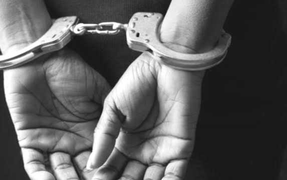 Conquista: Mulher é presa suspeita de tentar matar filho de apenas 1 ano por causa de um celular
