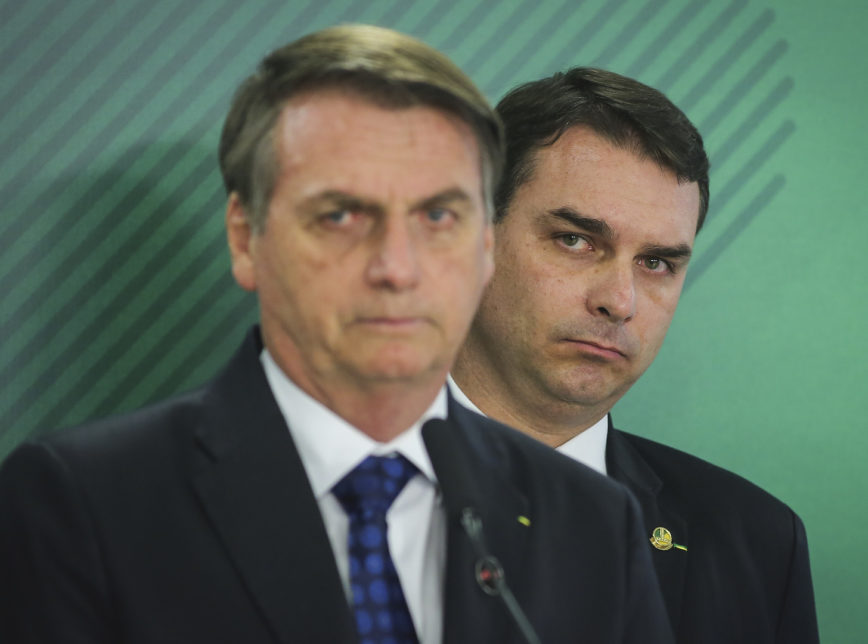 Gravações apontam participação direta de Bolsonaro em 'rachadinhas', diz site