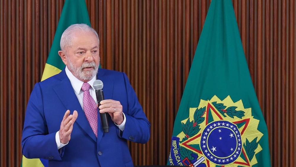 Lula anuncia salário mínimo de R$ 1.320 e isenção do Imposto de Renda de R$ 2.640