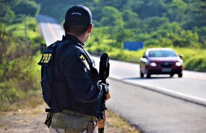 PRF dá dicas de segurança para quem vai pegar a estrada no carnaval