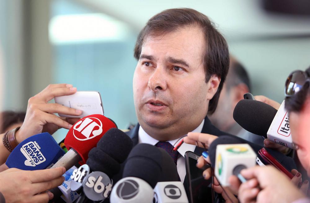 Maia diz que reforma tributária deve ser votada na Câmara em março