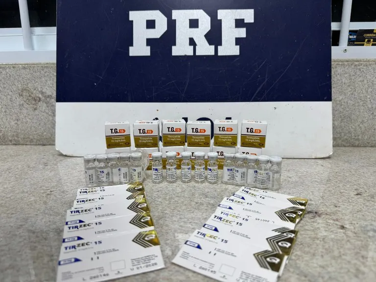 PRF apreende armas e canetas emagrecedoras em Vitória da Conquista