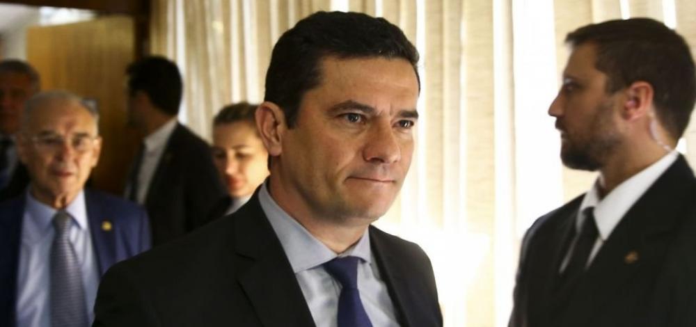 Conversas que Moro excluiu ainda podem existir se Dallagnol não apagou as mensagens