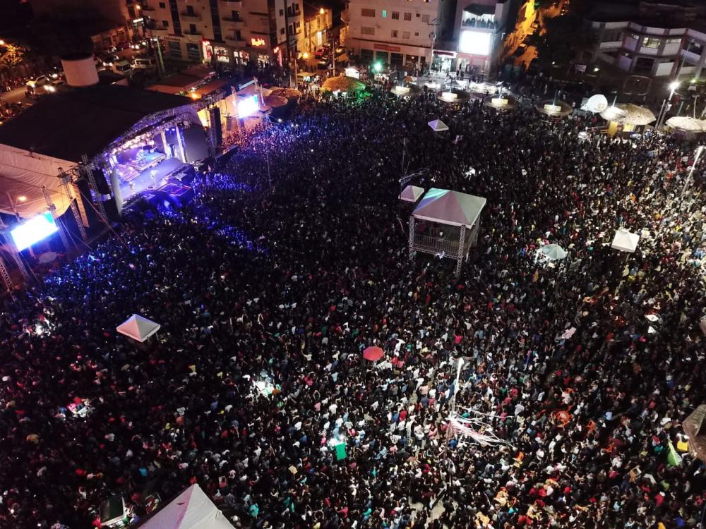 Cerca de 35 mil pessoas prestigiaram o show de Luan Santana na comemoração dos 100 anos de Guanambi